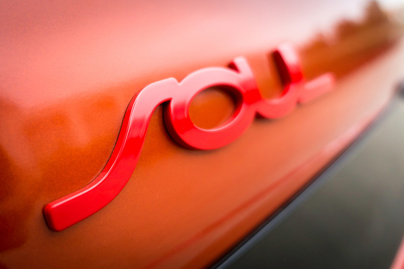 《Kia Soul》大改款車尾設計曝光 預告2018年洛杉磯車展首演 《Kia Soul》大改款車尾設計曝光 預告2018年洛杉磯車展首演
