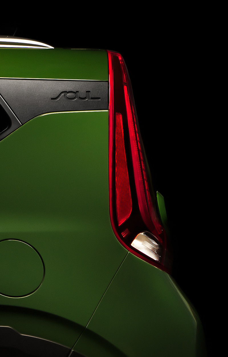 《Kia Soul》大改款車尾設計曝光 預告2018年洛杉磯車展首演 《Kia Soul》大改款車尾設計曝光 預告2018年洛杉磯車展首演