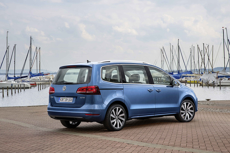 19年式《Volkswagen Passat Variant》限時優惠134.8萬元起 新年式《Sharan》同步抵臺 19年式《Volkswagen Passat Variant》限時優惠134.8萬元起 新年式《Sharan》同步抵臺