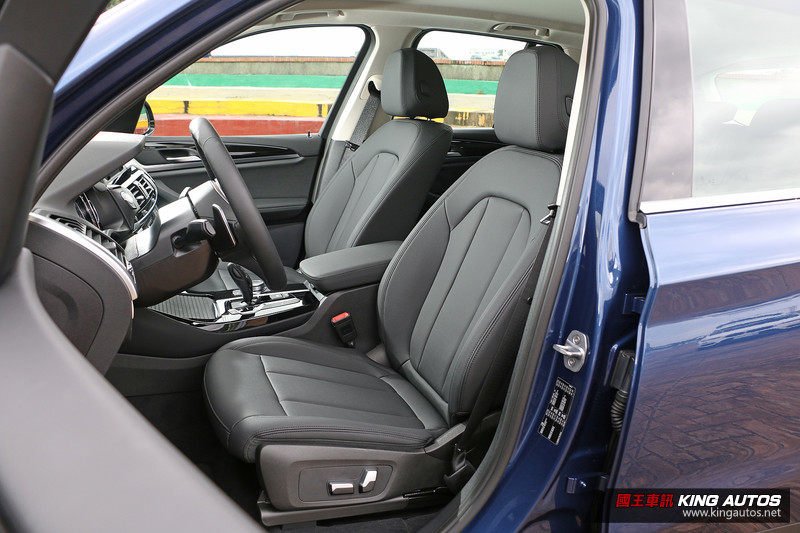 同門比一比 該選 Bmw X3 還是 X1 同門sav跨級距較量 國王車訊kingautos