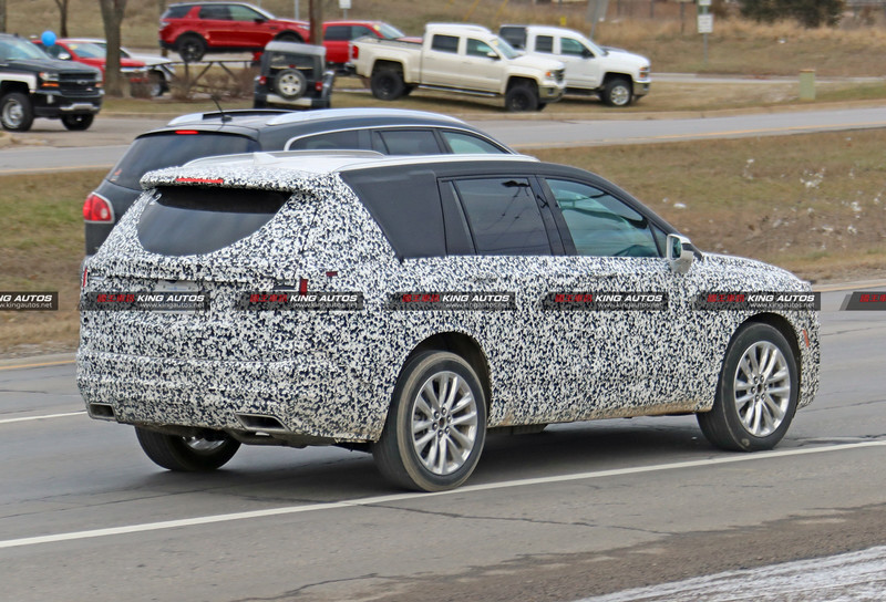 測試車內裝照曝光 三排七人座《Cadillac XT6》將沿用過去XT5相同布局 測試車內裝照曝光 三排七人座《Cadillac XT6》將沿用過去XT5相同布局