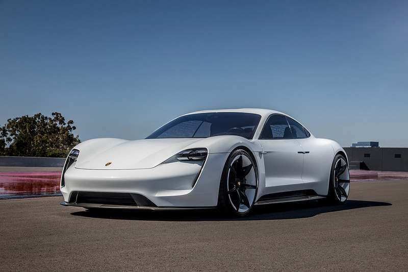 《Porsche》投入《FastCharge》超快速充電站建設 消弭電動車續航力疑慮 《Porsche》投入《FastCharge》超快速充電站建設 消弭電動車續航力疑慮