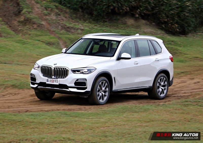 跌破你眼鏡的靈活感─新世代《BMW X5 xDrive40i》試駕,動態篇 跌破你眼鏡的靈活感─新世代《BMW X5 xDrive40i》試駕,動態篇