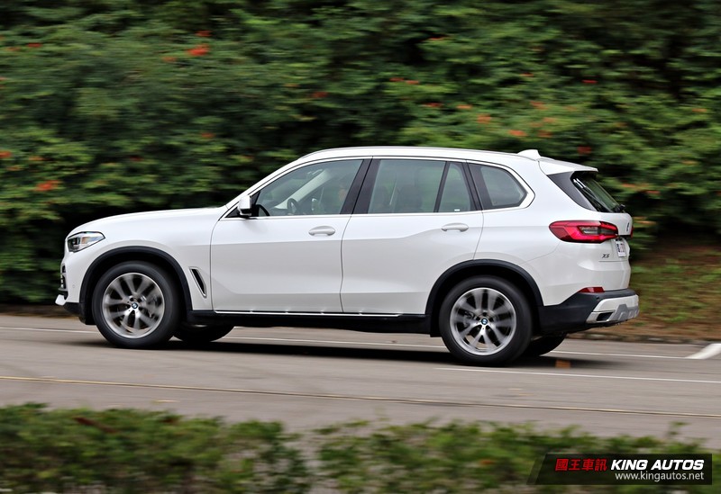 跌破你眼鏡的靈活感─新世代《BMW X5 xDrive40i》試駕,動態篇 跌破你眼鏡的靈活感─新世代《BMW X5 xDrive40i》試駕,動態篇