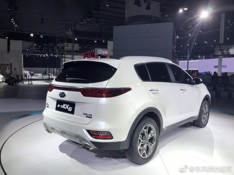 小改款《Kia KX5》中國版《Sportage》專屬座艙首度曝光 小改款《Kia KX5》中國版《Sportage》專屬座艙首度曝光