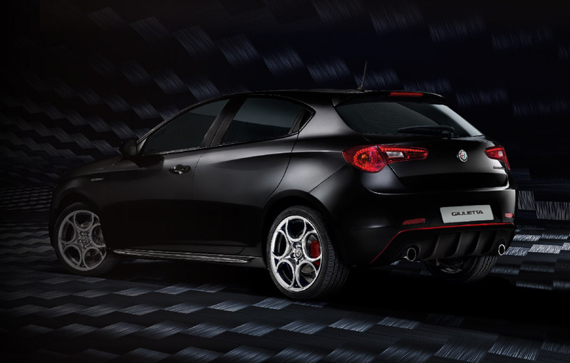 《Alfa Romeo Giulietta Veloce Carbon》日本限量特仕殺氣登場 《Alfa Romeo Giulietta Veloce Carbon》日本限量特仕殺氣登場
