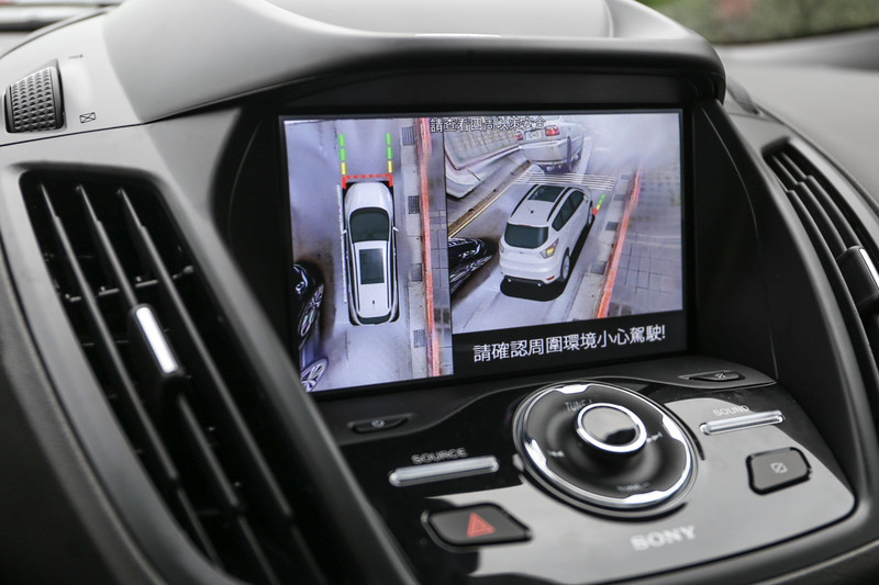 Ford Kuga不變的安全初衷與你一同用「安全高標」守護家人! Ford Kuga不變的安全初衷與你一同用「安全高標」守護家人!