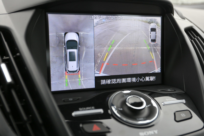 Ford Kuga不變的安全初衷與你一同用「安全高標」守護家人! Ford Kuga不變的安全初衷與你一同用「安全高標」守護家人!