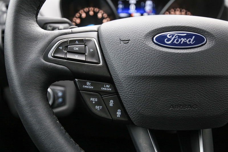 Ford Kuga不變的安全初衷與你一同用「安全高標」守護家人! Ford Kuga不變的安全初衷與你一同用「安全高標」守護家人!