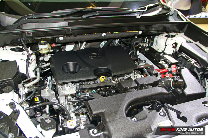 大改款《Toyota RAV4》新加坡車展直擊 台灣可望第一季末發表 大改款《Toyota RAV4》新加坡車展直擊 台灣可望第一季末發表