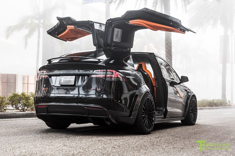 T Sportline套件再臨 《Tesla Model X P100D》跳色內裝搭配全車爆龜風 T Sportline套件再臨 《Tesla Model X P100D》跳色內裝搭配全車爆龜風