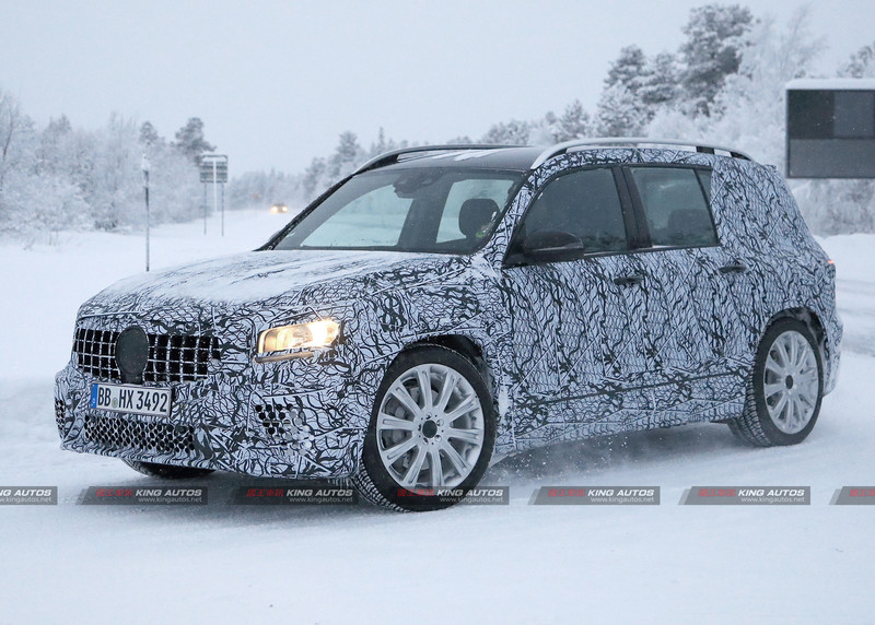雪地奔馳測試中 全新《Mercedes-AMG GLB 35》偽裝測試車再次現身 雪地奔馳測試中 全新《Mercedes-AMG GLB 35》偽裝測試車再次現身