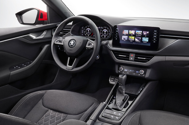 《Škoda Kamiq》內裝鋪陳曝光 與《Scala》共同確立新世代座艙風格 《Škoda Kamiq》內裝鋪陳曝光 與《Scala》共同確立新世代座艙風格