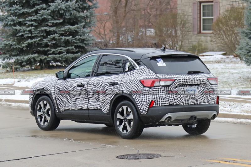 下一代《Ford Kuga / Escape》內裝設計曝光 確定提供油電車型 下一代《Ford Kuga / Escape》內裝設計曝光 確定提供油電車型
