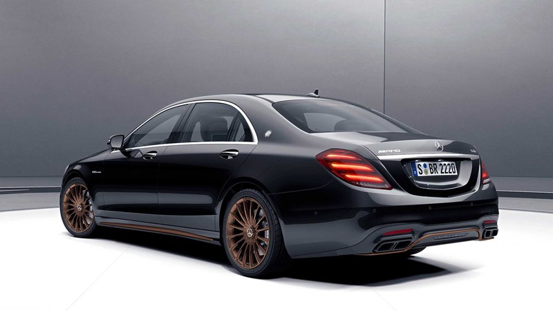 V12車型告別之作 《Mercedes-AMG S65 Final Edition》日內瓦車展限量登場 V12車型告別之作 《Mercedes-AMG S65 Final Edition》日內瓦車展限量登場