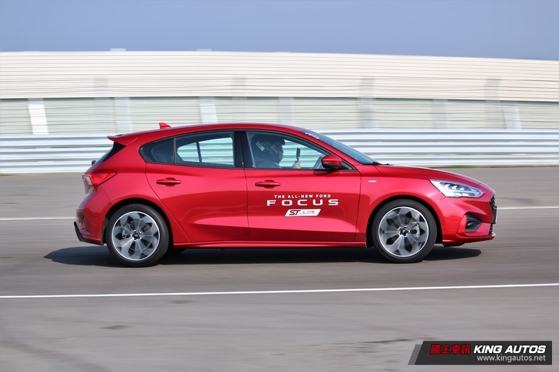 鋼砲風格濃厚 ─ 《Ford Focus》五門ST-Line麗寶賽道體驗 鋼砲風格濃厚 ─ 《Ford Focus》五門ST-Line麗寶賽道體驗
