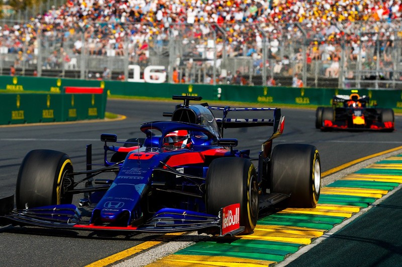 《Red Bull》攜手《Honda》站上頒獎台 但動力性能仍需強化 《Red Bull》攜手《Honda》站上頒獎台 但動力性能仍需強化