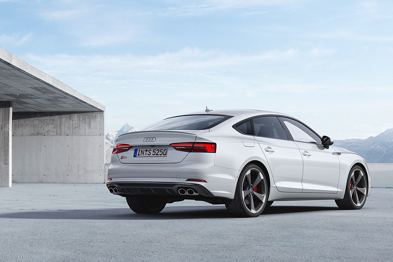 柴油勢力復辟?《Audi S5 Coupé TDI》與《S5 Sportback TDI》同步亮相 柴油勢力復辟?《Audi S5 Coupé TDI》與《S5 Sportback TDI》同步亮相