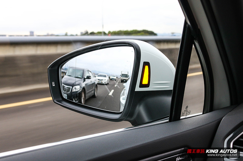 有IQ就放心嗎?─《Volkswaegn Tiguan 380 TSI R-Line Performance》IQ. Drive試 有IQ就放心嗎?─《Volkswaegn Tiguan 380 TSI R-Line Performance》IQ. Drive試