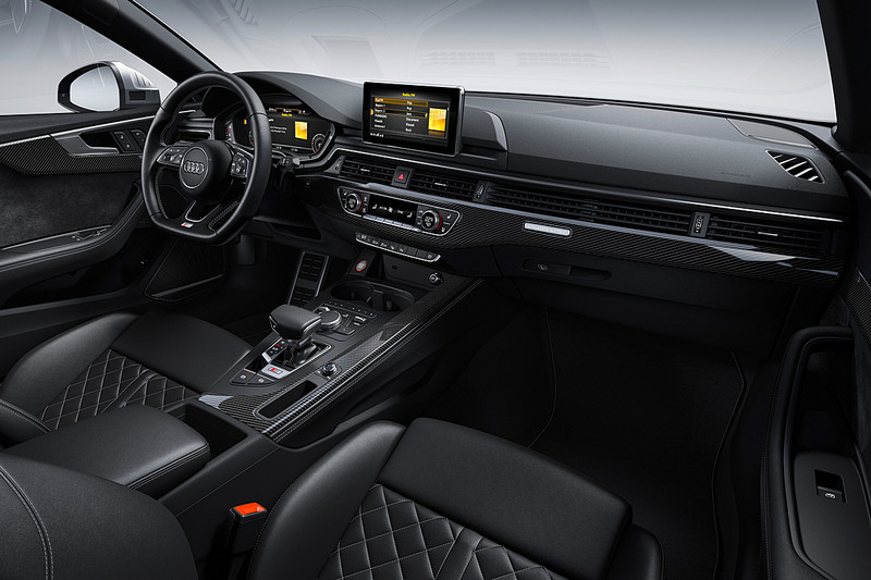 柴油勢力復辟?《Audi S5 Coupé TDI》與《S5 Sportback TDI》同步亮相 柴油勢力復辟?《Audi S5 Coupé TDI》與《S5 Sportback TDI》同步亮相