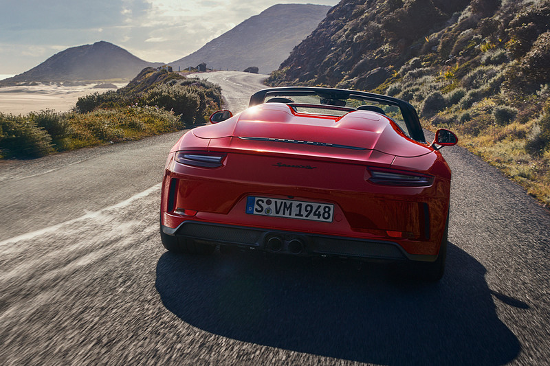 Typ 991世代《Porsche 911》的最後榮光 《911 Speedster》紐約車展發表現身 Typ 991世代《Porsche 911》的最後榮光 《911 Speedster》紐約車展發表現身
