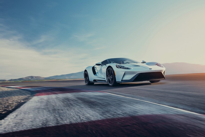 直線加速展身手 《Ford GT》直衝340 km/h極速 直線加速展身手 《Ford GT》直衝340 km/h極速