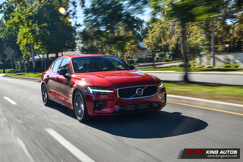 《S90》的年輕化模樣─《Volvo S60 T6 R-Design》洛杉磯試駕 《S90》的年輕化模樣─《Volvo S60 T6 R-Design》洛杉磯試駕