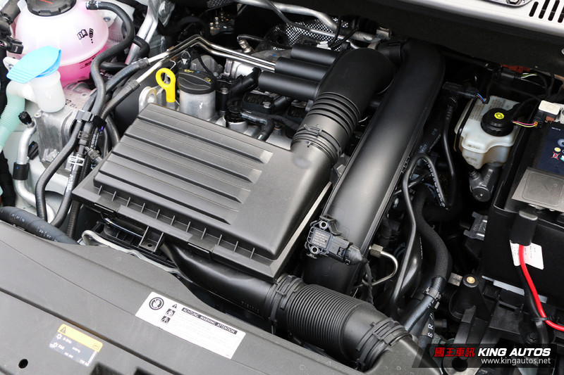 《Volkswagen Caddy Van》短軸自手排72.8萬元起上市 便利性增車型選擇更多元 《Volkswagen Caddy Van》短軸自手排72.8萬元起上市 便利性增車型選擇更多元