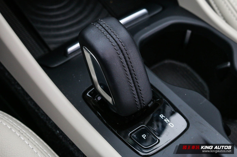 柔一些也對味─《Volvo XC40 T4 Momentum》試駕報導 柔一些也對味─《Volvo XC40 T4 Momentum》試駕報導
