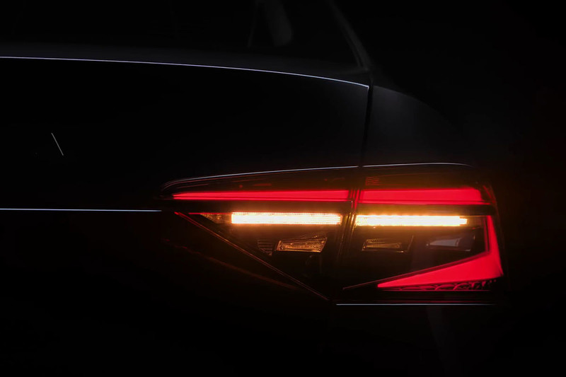 《Škoda》揭示小改《Superb》照明系統細節 首度提供矩陣式LED頭燈選項 《Škoda》揭示小改《Superb》照明系統細節 首度提供矩陣式LED頭燈選項