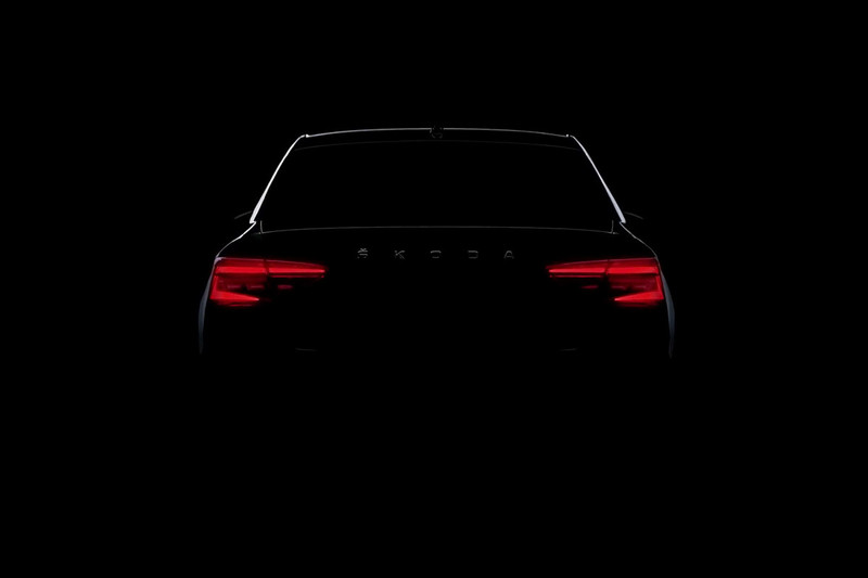 《Škoda》揭示小改《Superb》照明系統細節 首度提供矩陣式LED頭燈選項 《Škoda》揭示小改《Superb》照明系統細節 首度提供矩陣式LED頭燈選項