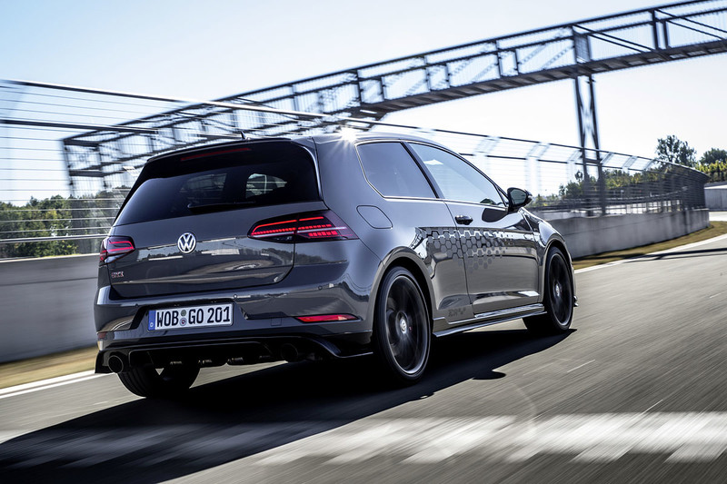 《Volkswagen Golf GTI TCR》展間172.8萬元收單 限量100輛預計第四季抵臺 《Volkswagen Golf GTI TCR》展間172.8萬元收單 限量100輛預計第四季抵臺