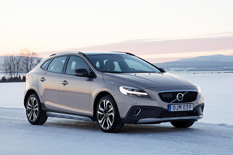 入主《Volvo V40》最後機會 119萬元起絕版出清 入主《Volvo V40》最後機會 119萬元起絕版出清