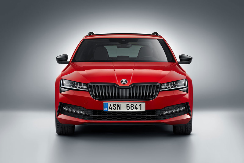 《Škoda Superb》小改款發表 《Superb iV》油電動力同步現身 《Škoda Superb》小改款發表 《Superb iV》油電動力同步現身