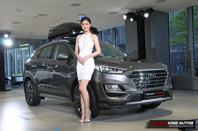小改款《Hyundai Tucson》重整戰力升級主動安全 五車型89.9萬元起正式開賣 小改款《Hyundai Tucson》重整戰力升級主動安全 五車型89.9萬元起正式開賣