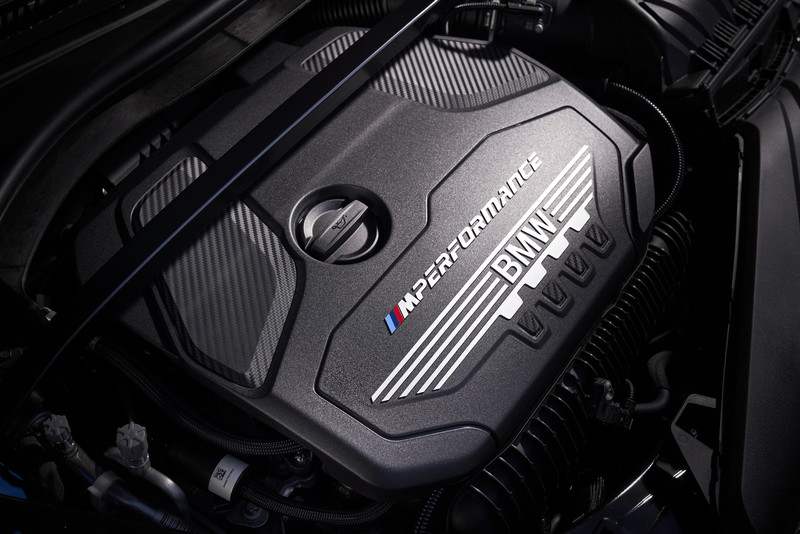 《BMW》發表前驅世代《1 Series》 四傳鋼砲《M135i xDrive》同步亮相 《BMW》發表前驅世代《1 Series》 四傳鋼砲《M135i xDrive》同步亮相
