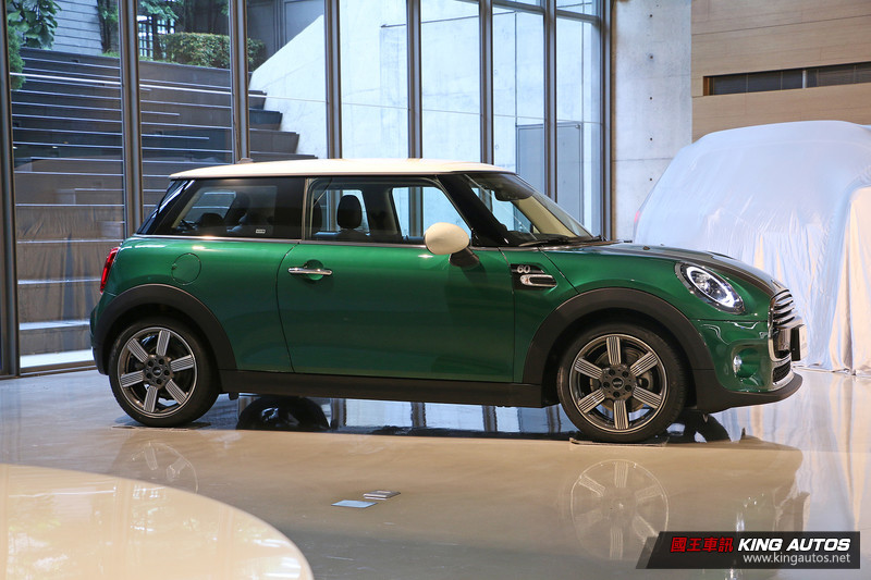 《Mini Cooper / Cooper S》推出60週年限量紀念版 全車專屬訂製售價153萬元起 《Mini Cooper / Cooper S》推出60週年限量紀念版 全車專屬訂製售價153萬元起