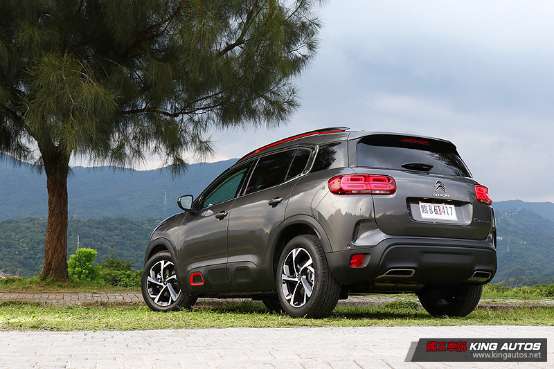 入門就很迷人 ─《Citroën C5 Aircross Feel》試駕報導 入門就很迷人 ─《Citroën C5 Aircross Feel》試駕報導