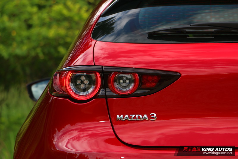 感性與理性的糾葛 ─ 新世代《Mazda3》五門旗艦型試駕報導 感性與理性的糾葛 ─ 新世代《Mazda3》五門旗艦型試駕報導
