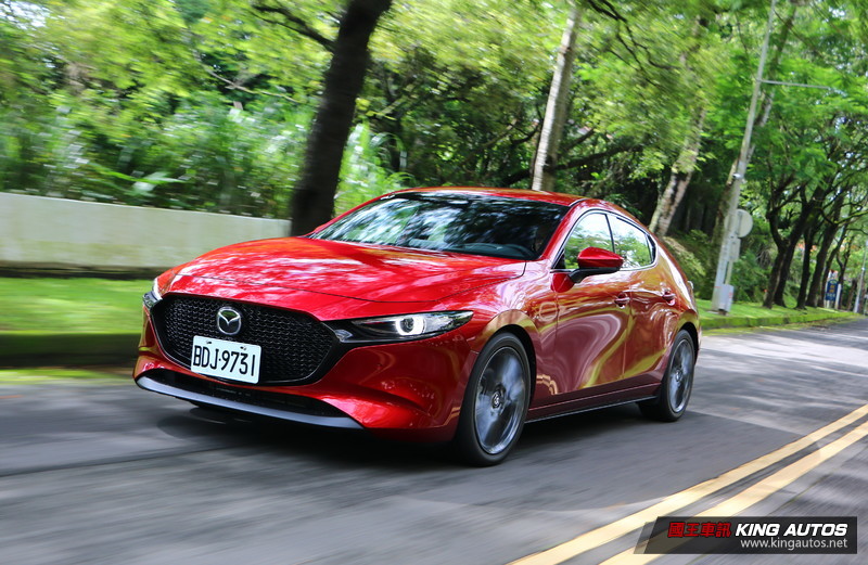 感性與理性的糾葛 ─ 新世代《Mazda3》五門旗艦型試駕報導 感性與理性的糾葛 ─ 新世代《Mazda3》五門旗艦型試駕報導