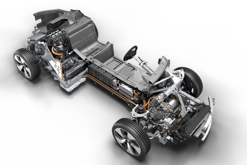 《BMW》預估內燃機引擎還能再戰30年 《BMW》預估內燃機引擎還能再戰30年