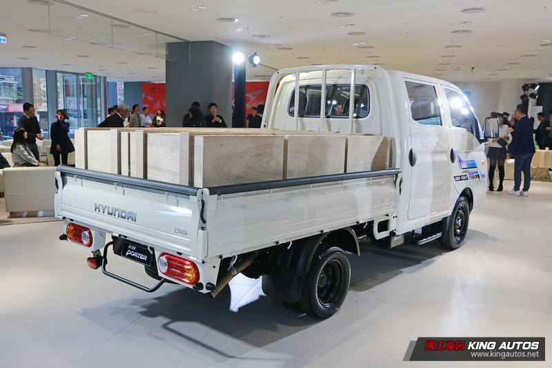 載人載貨兩相宜 《Hyundai Porter》雙廂6人座車型84.8萬元起即日上市 載人載貨兩相宜 《Hyundai Porter》雙廂6人座車型84.8萬元起即日上市