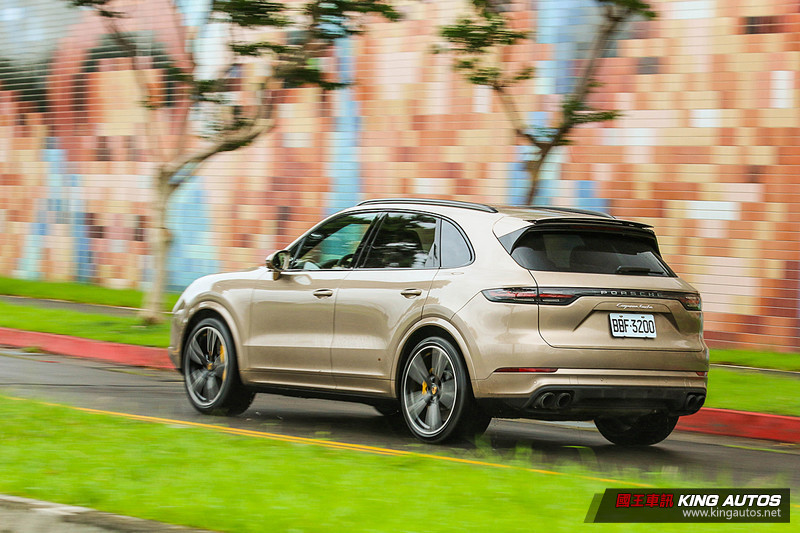 【國王BUY駕】《Porsche Cayenne Turbo》值得購買的理由? 【國王BUY駕】《Porsche Cayenne Turbo》值得購買的理由?