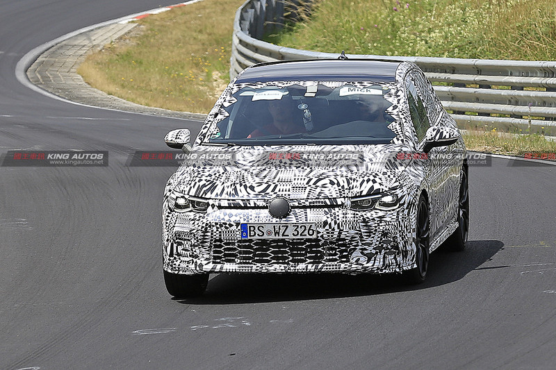 第8代《Volkswagen Golf GTI》原型車Nürburgring現身 大改款《Golf》預計10月發表 第8代《Volkswagen Golf GTI》原型車Nürburgring現身 大改款《Golf》預計10月發表