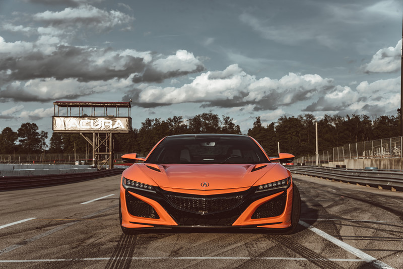 系出同源 《Acura NSX》與《NSX GT3 Evo》正面對決 系出同源 《Acura NSX》與《NSX GT3 Evo》正面對決