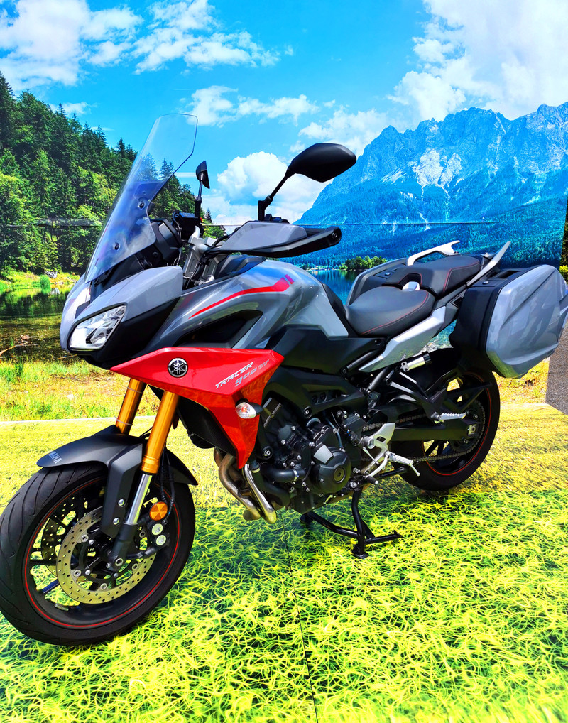 YAMAHA三款精彩重機今夏相聚時刻! YAMAHA三款精彩重機今夏相聚時刻!