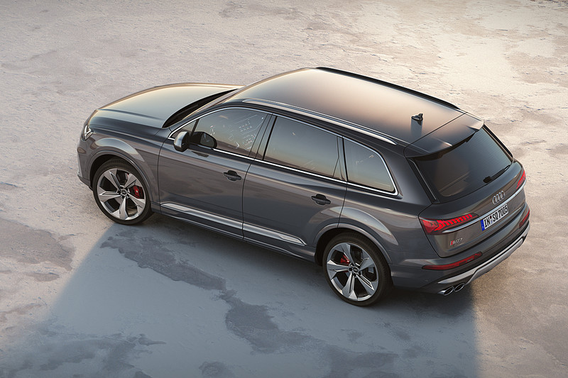 跟隨《Audi Q7》披掛新衣 《SQ7 TDI》小改款現身亮相 跟隨《Audi Q7》披掛新衣 《SQ7 TDI》小改款現身亮相