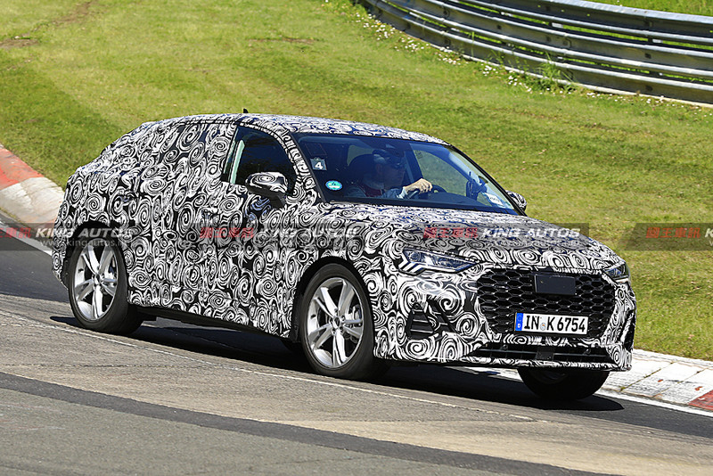 《Audi Q3 Sportback》設計師現身預告 確定本週全球首演 《Audi Q3 Sportback》設計師現身預告 確定本週全球首演