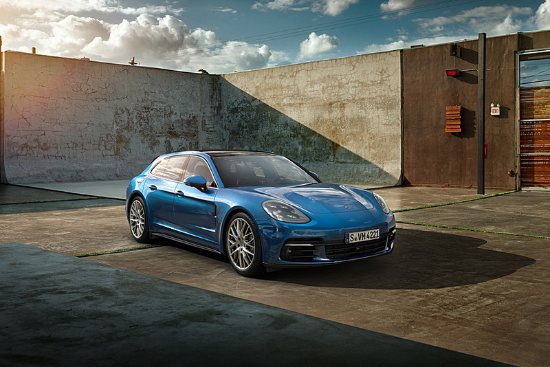 《Porsche Taiwan》推《Panamera》10年淬藏套件 氣壓懸吊選配套餐享逾10萬元折扣 《Porsche Taiwan》推《Panamera》10年淬藏套件 氣壓懸吊選配套餐享逾10萬元折扣