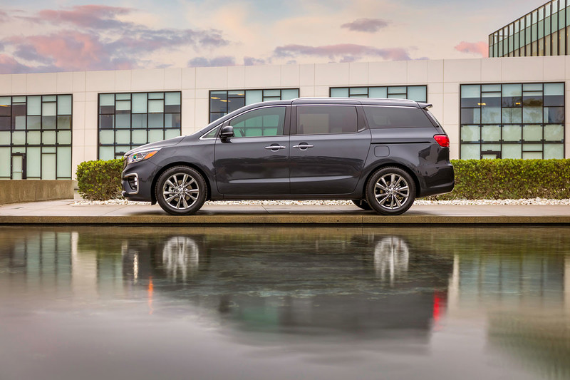 《Kia Carnival》雙車型138.9萬元起預售開跑 9月搶攻大型MPV市場 《Kia Carnival》雙車型138.9萬元起預售開跑 9月搶攻大型MPV市場